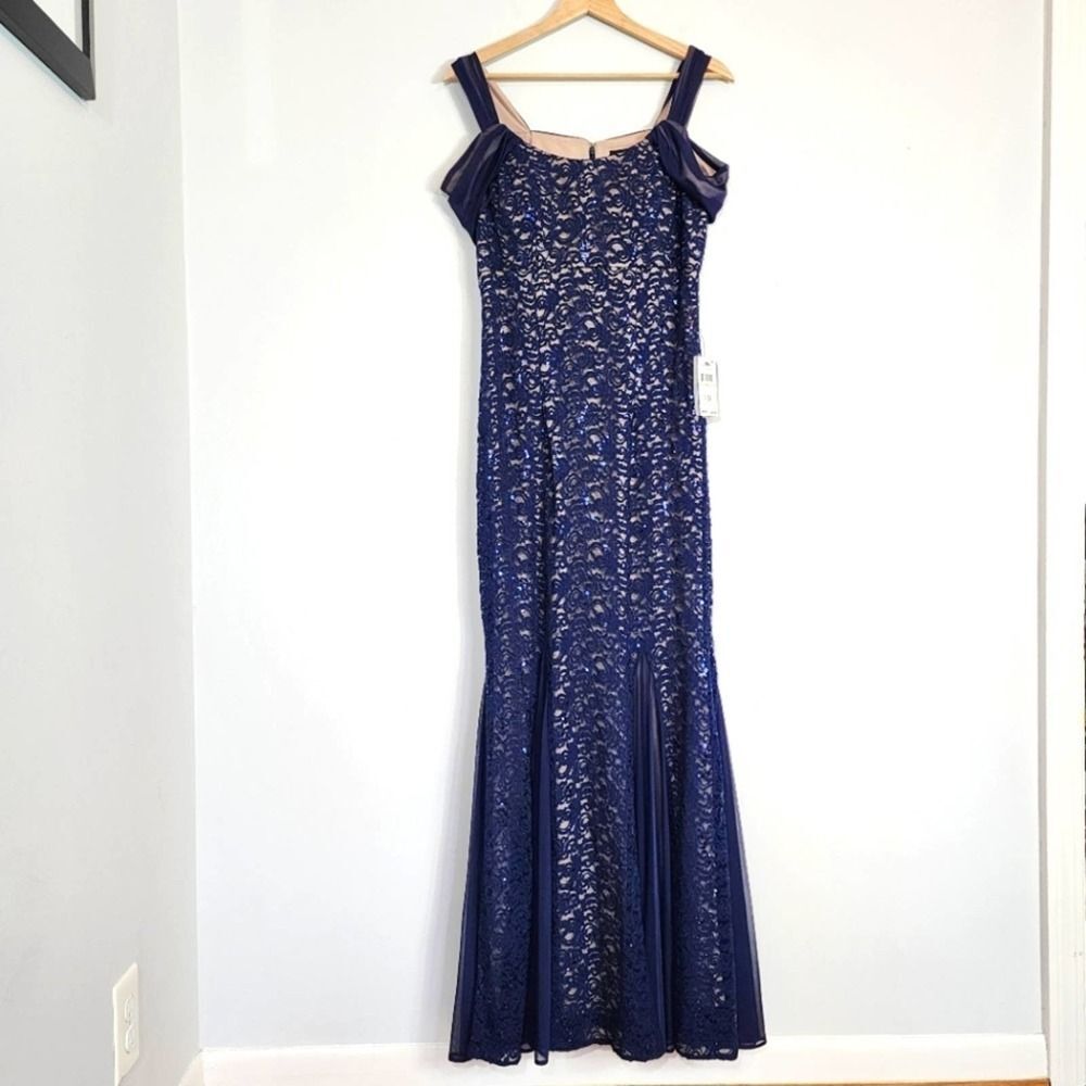 NWT Alex Evenings Fit & Flare Lace Cold Shoulder Navy Sequin Lace Dress Size 8 - Picture 2 of 12